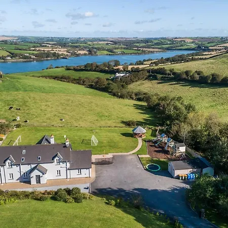 Four Winds,kinsale Town,exquisite Homes,sleeps 26 Vakantiehuis