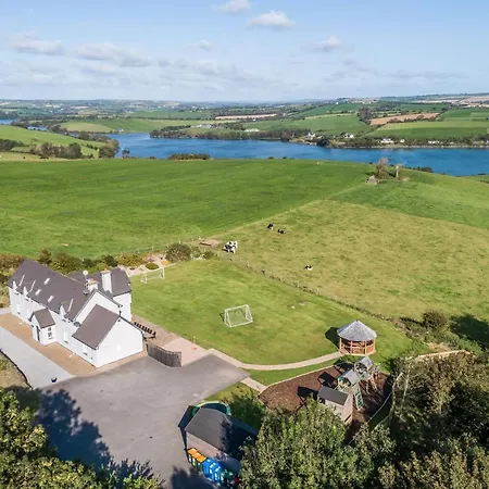 Four Winds,kinsale Town,exquisite Homes,sleeps 26 Vakantiehuis