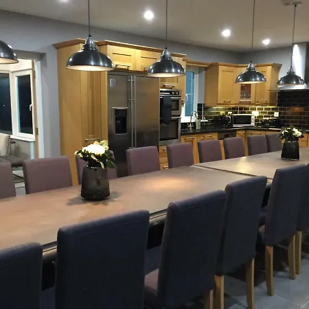 Vakantiehuis Four Winds,kinsale Town,exquisite Homes,sleeps 26