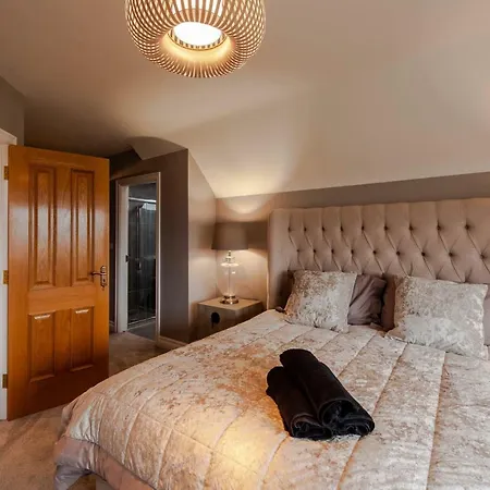 Vakantiehuis Four Winds,kinsale Town,exquisite Homes,sleeps 26 *
